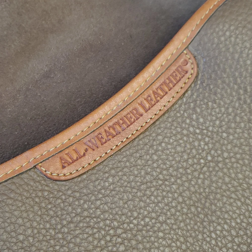 USA 🇺🇲 Vintage DOONEY & BOURKE Crossbody Bag